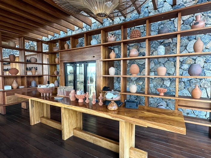 Four Seasons Tamarindo Sal display