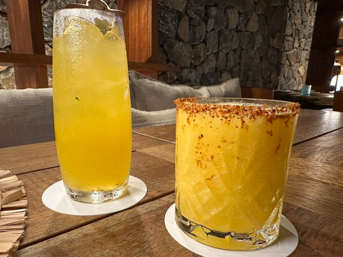 Four Seasons Tamarindo Sal drinks