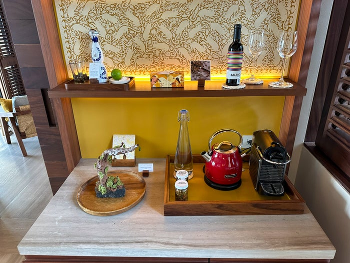 Four Seasons Tamarindo Suite private bar