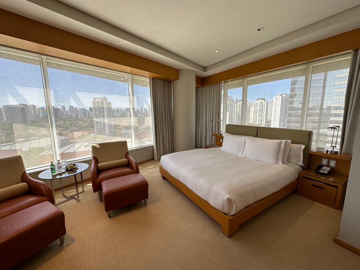 Grand Hyatt Sao Paulo suite bedroom