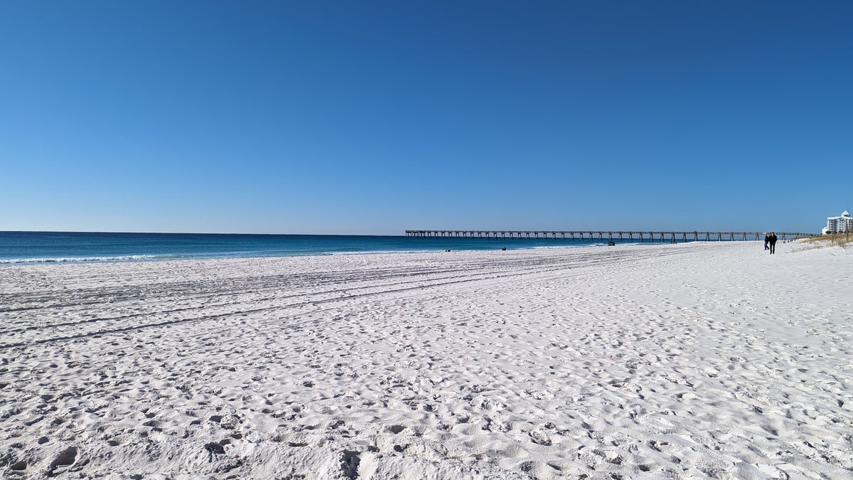 Hilton Pensacola Beach amenities beach