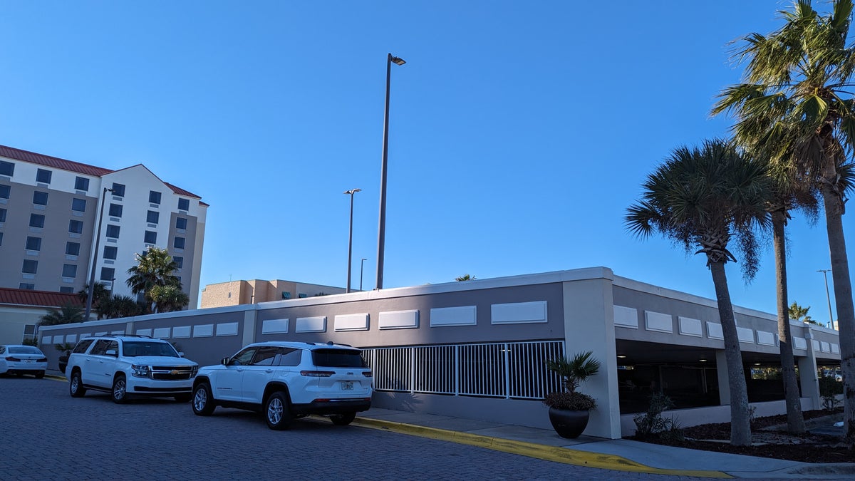 Hilton Pensacola Beach amenities parking