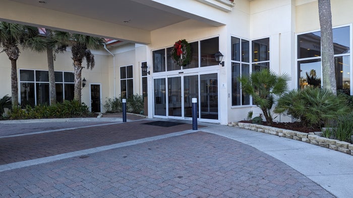 Hilton Pensacola Beach entryway Hilton Pensacola Beach entryway