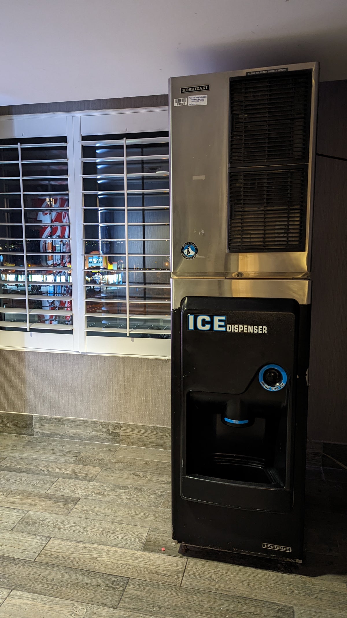 Hilton Pensacola Beach hallway ice maker