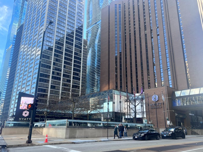 Hyatt Regency Chicago exterior 