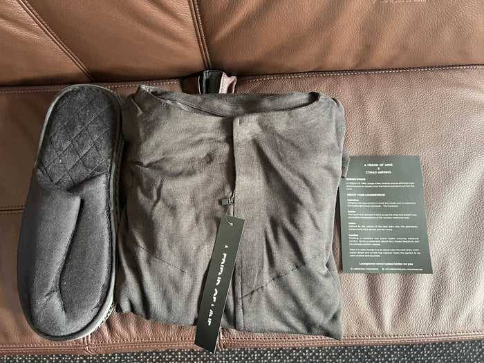 Etihad First Class Apartment pajamas