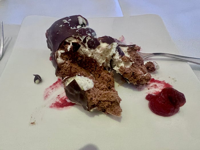LH F A346 dessert eaten LH F A346 dessert eaten