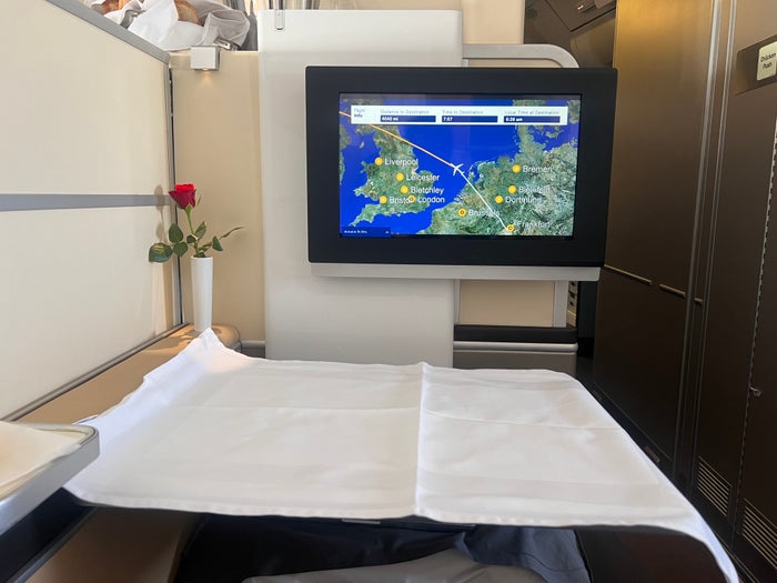 LH F A346 tray table with cloth LH F A346 tray table with cloth