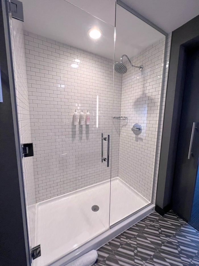 Le Meridien Columbus The Joseph shower Le Meridien Columbus The Joseph shower