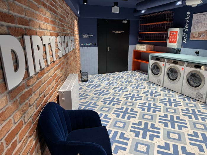 MEININGER Krakow Centrum laundry room