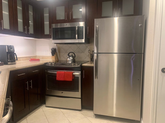 Marriotts Grand Chateau Las Vegas 2BR Villa kitchen appliances Marriotts Grand Chateau Las Vegas 2BR Villa kitchen appliances
