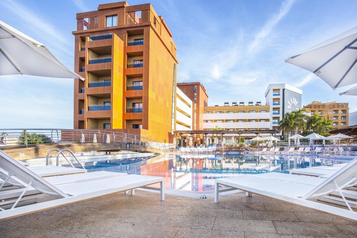PiscinaAluasoulAdeje
