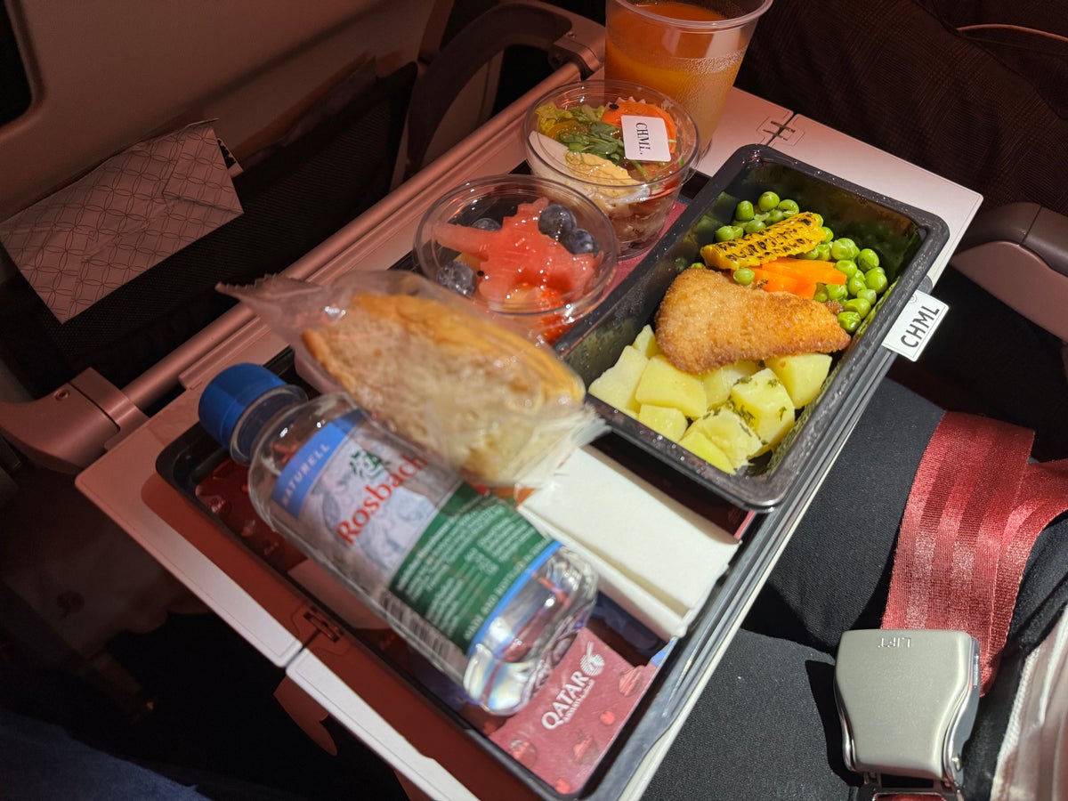 Qatar Airways economy WAW DOH 787 childs meal