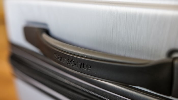 Samsonite Centric 2 carry handle