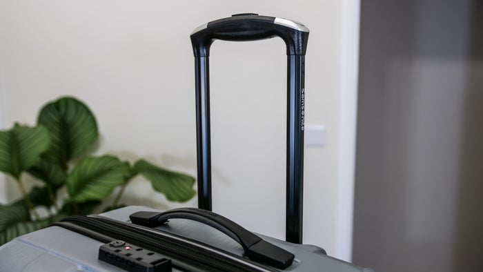 Samsonite Centric 2 hardside telescopic handle