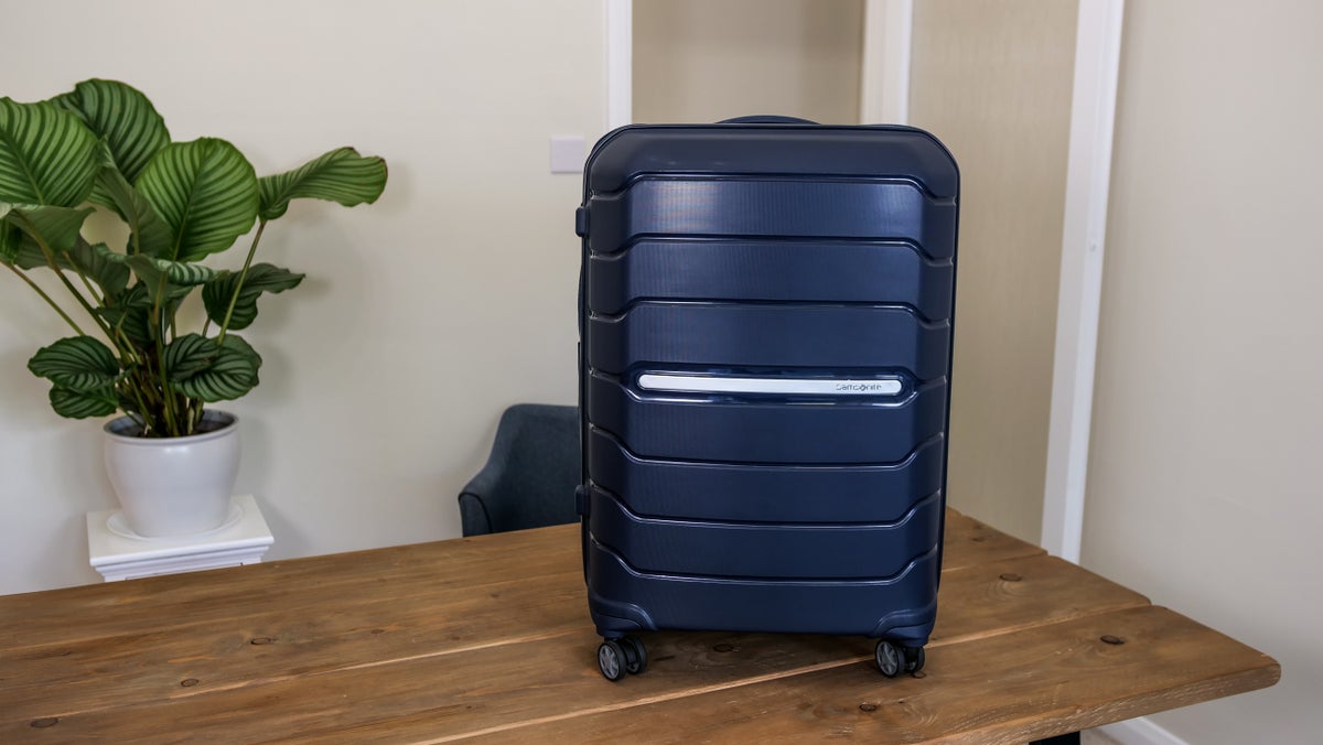 Samsonite Flux Hardside Luggage Review – Is It Worth It? [Video]