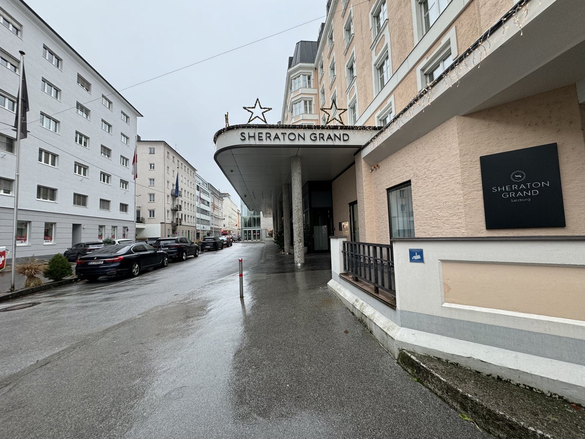 Sheraton Salzburg Front Entrance 