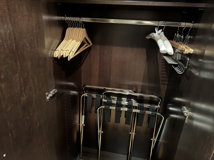 Sheraton Salzburg Suite Hangers