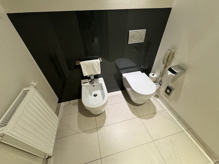 Sheraton Salzburg Suite Toilet Area 