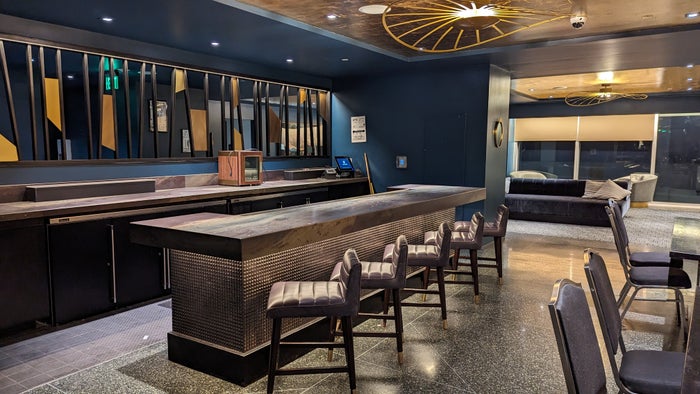 The Troubadour Hotel New Orleans second floor meeting room bar The Troubadour Hotel New Orleans second floor meeting room bar