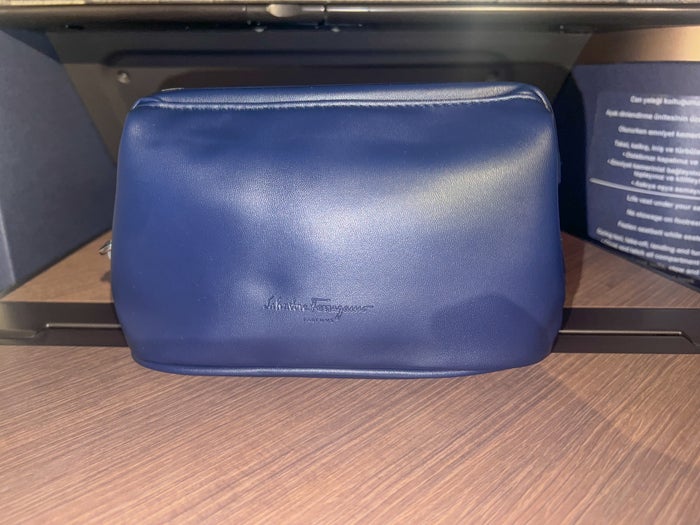 Turkish J A350 2024 amenity kit OUT Turkish J A350 2024 amenity kit OUT