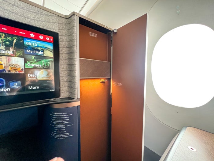 Turkish J A350 2024 seat closet Turkish J A350 2024 seat closet