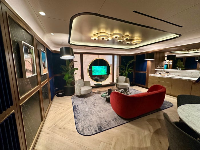 Chase Lounge Reserve Suite