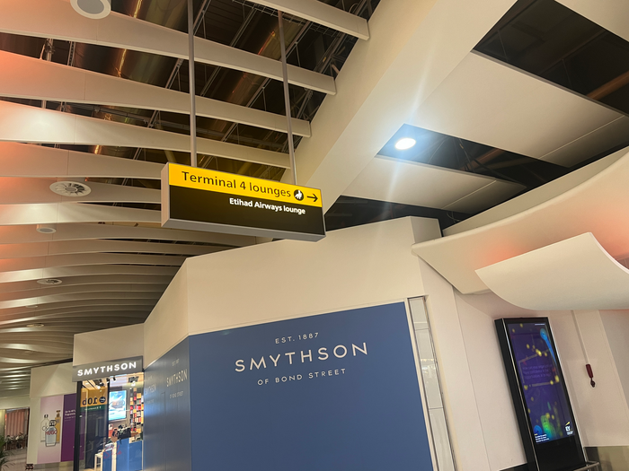 Etihad LHR Lounge Sign