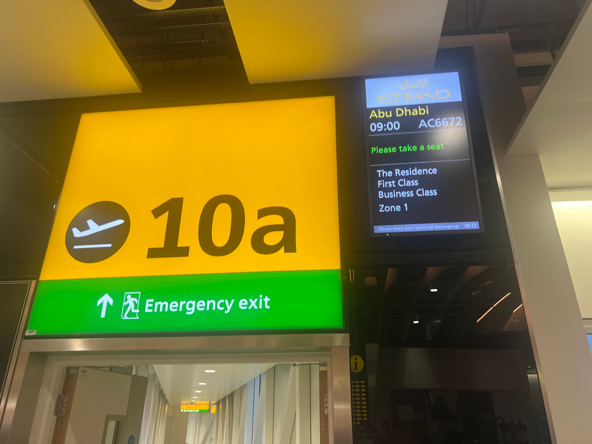 LHR Etihad Airways Boarding Gate 10a