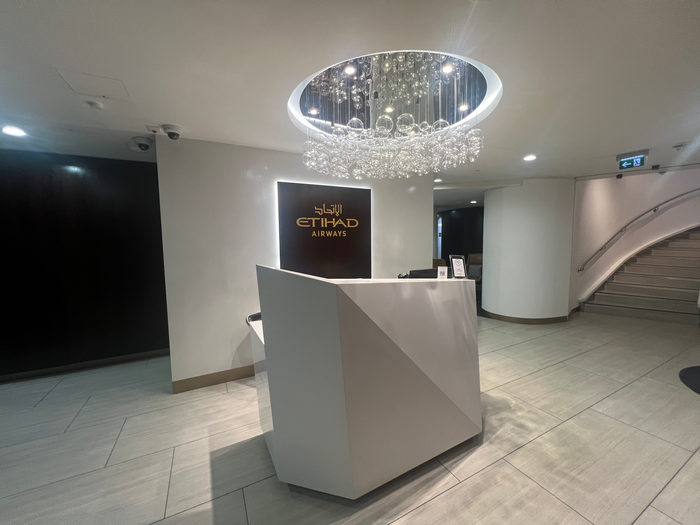 Etihad LHR Lounge Reception