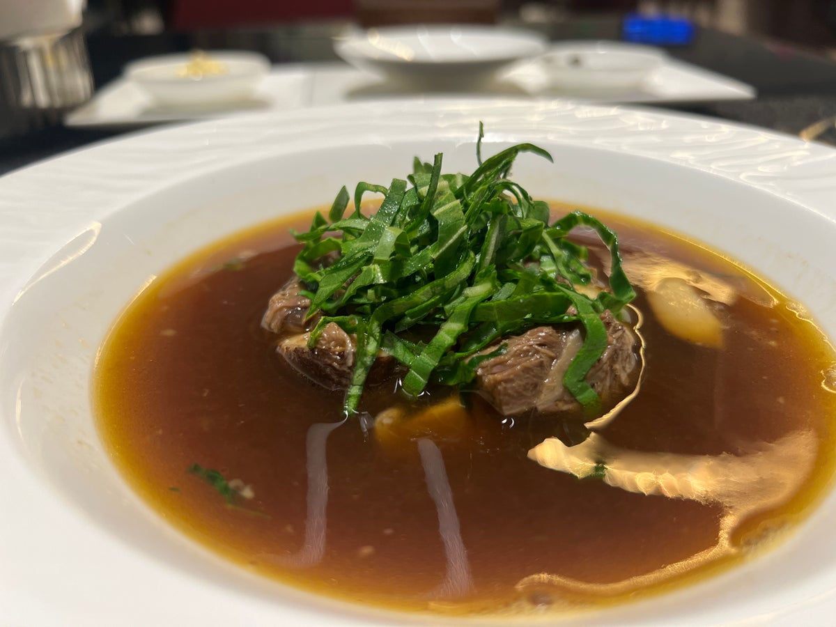 Al Safwa Hong Kong beef soup