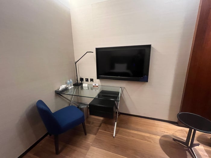 Al Safwa Quiet Room Desk and TV Al Safwa Quiet Room Desk and TV