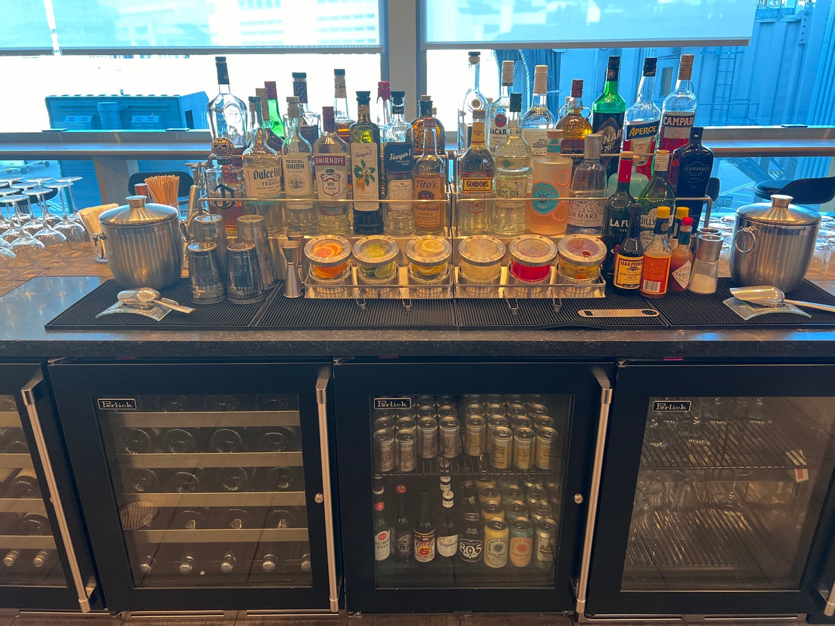 British Airways Lounge San Francisco alcoholic beverages