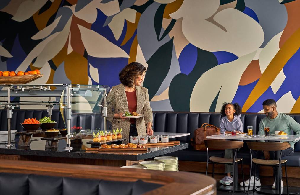 Now Open Amex Centurion Lounge - Centurion Lounge ATL Lifestyle Dining 