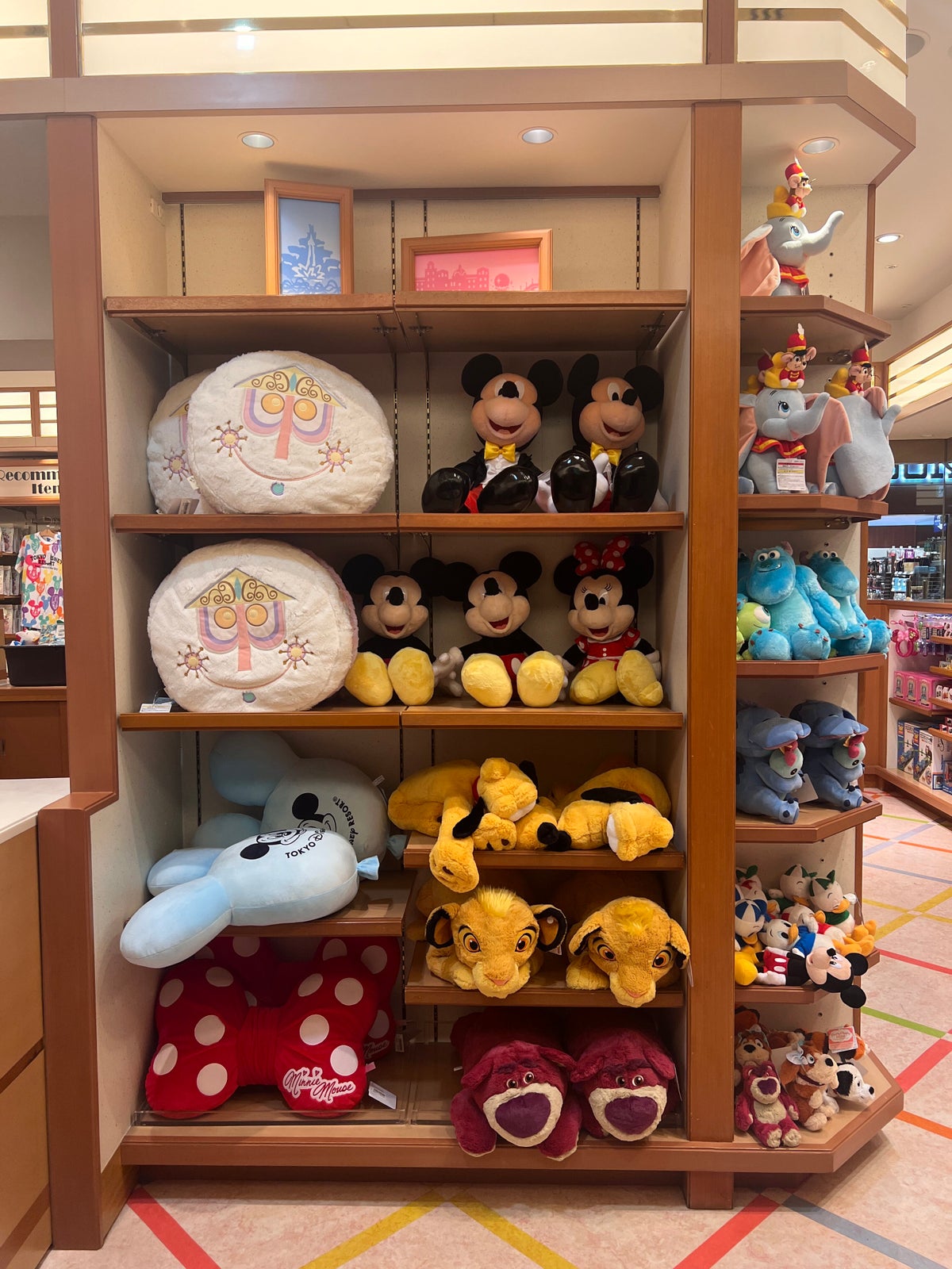 Hilton Tokyo Bay Disney fantasy store stuffed toys 