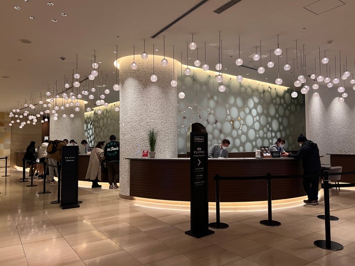 Hilton Tokyo Bay check in area with separate priority line