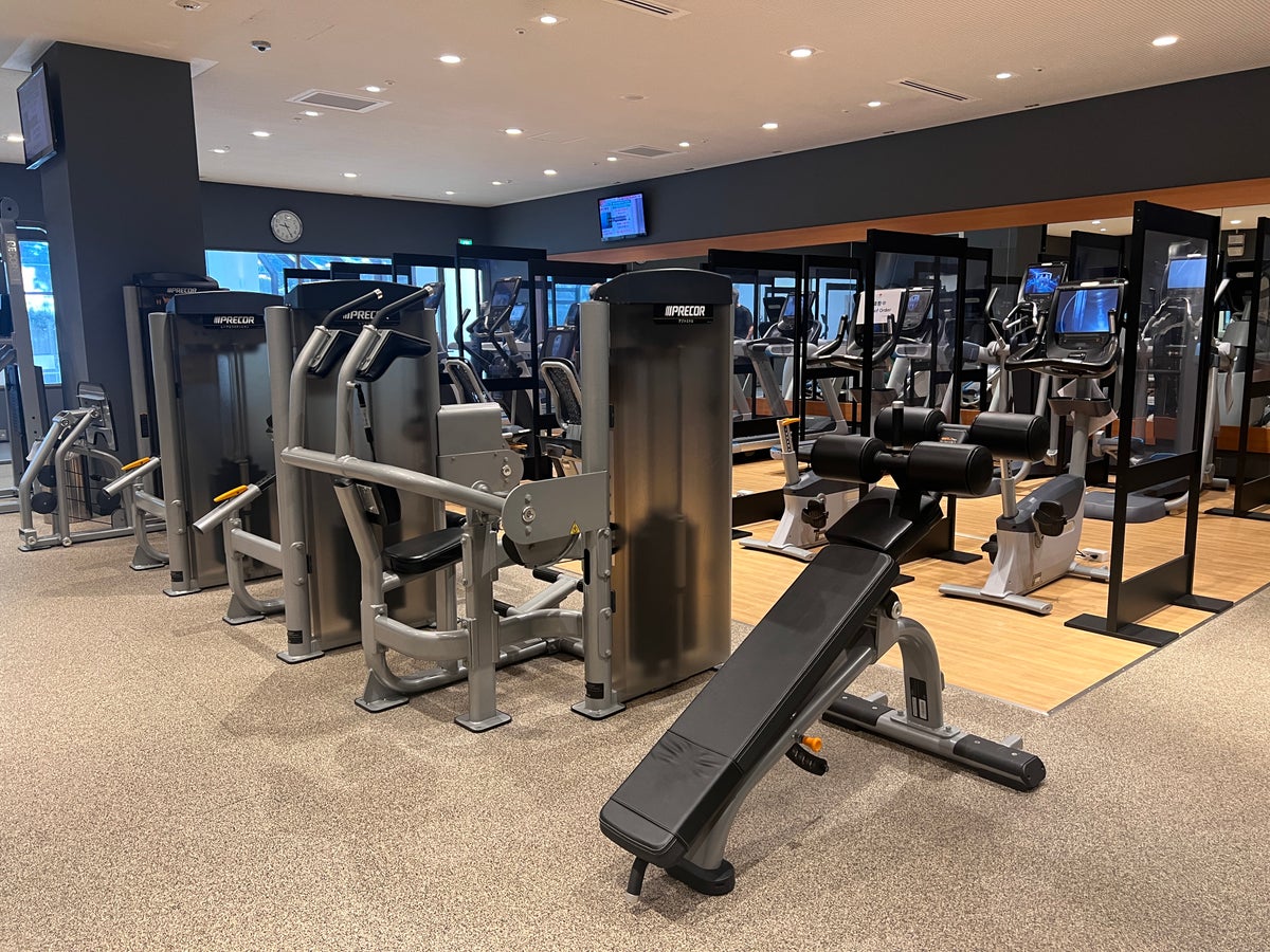 Hilton Tokyo Bay fitness center