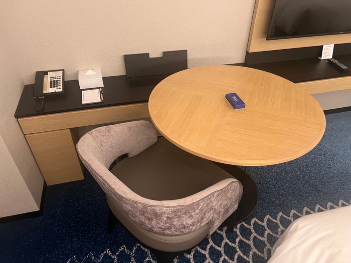Hilton Tokyo Bay room dining table top view