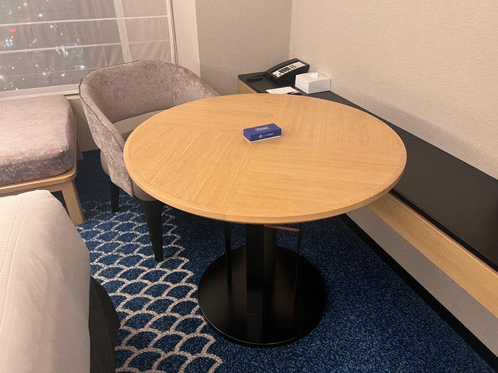Hilton Tokyo Bay room dining table