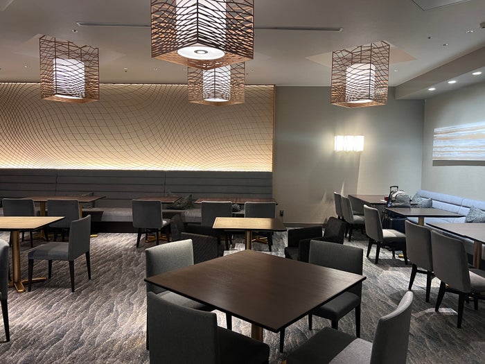 Hilton Tokyo Bay seating area