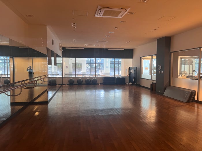 Hilton Tokyo Bay fitness room