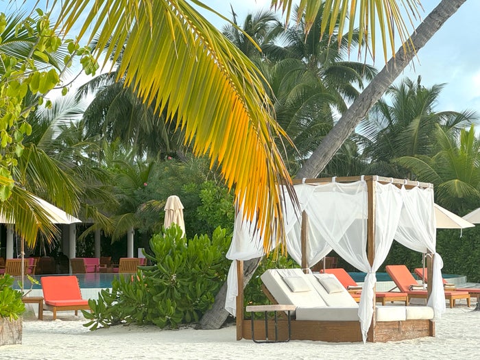 Iru Veli beach bed Iru Veli beach bed