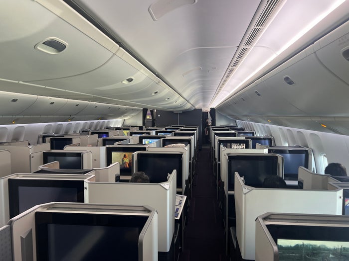 Japan Airlines Boeing 777-300ER Business Class Review [SFO to HND]