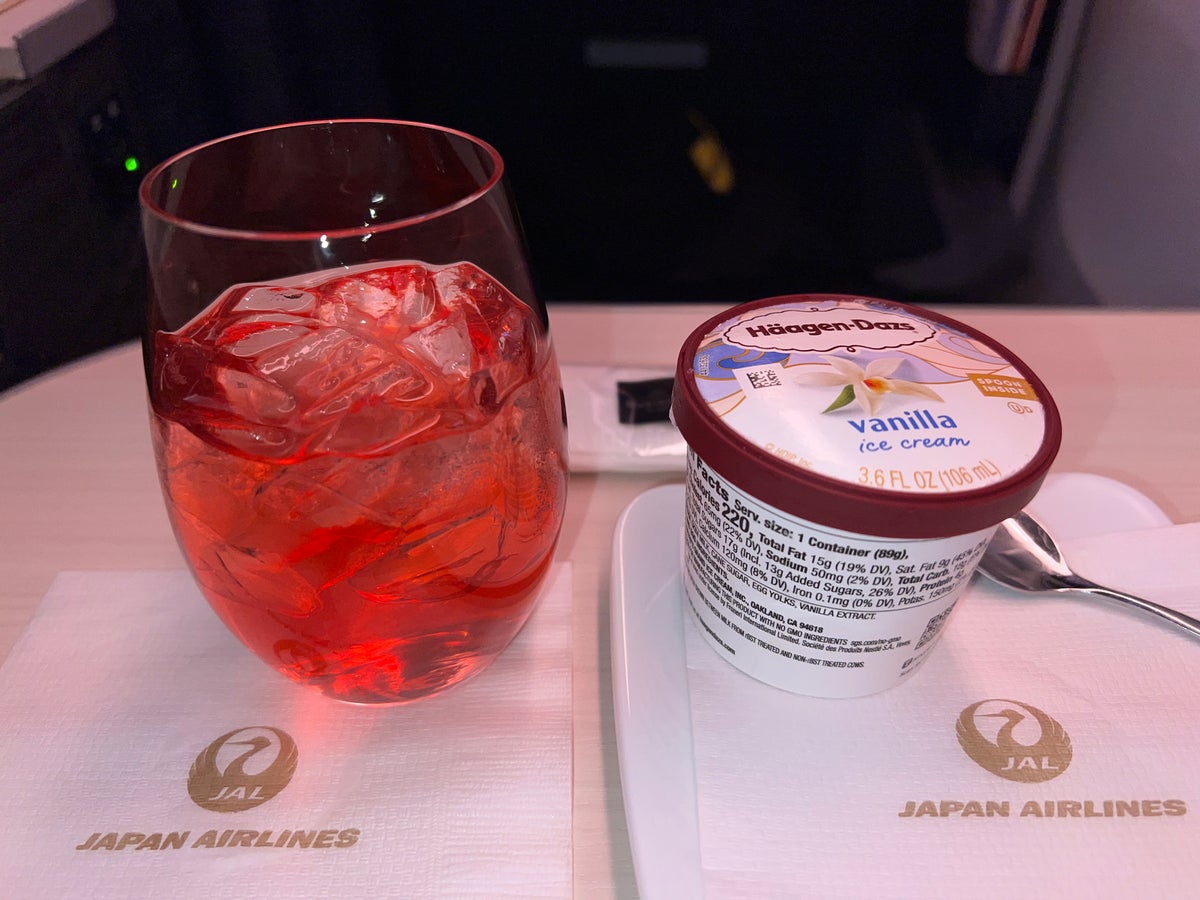 Japan Airlines 777 300er business class dessert ice cream