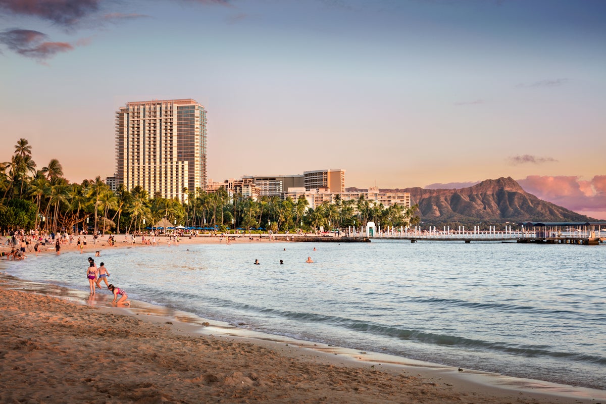 Ka La’i Waikīkī Beach Becomes First Hilton LXR Hotel in Hawaii