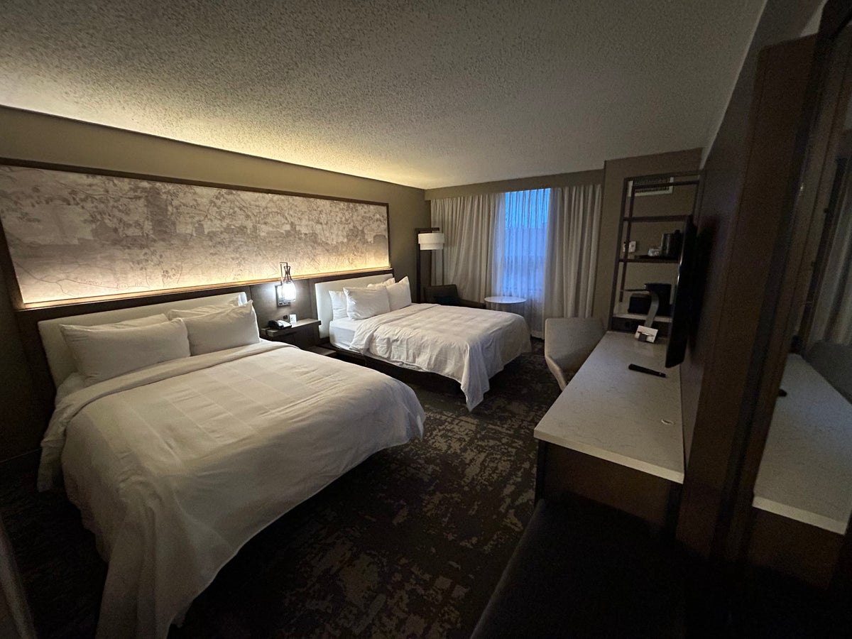 Marriott Albany bedroom right