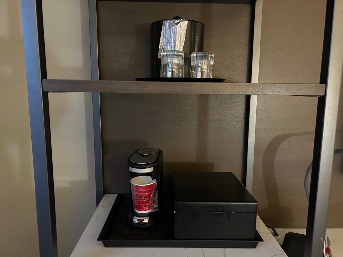 Marriott Albany coffee machine and glasses and ice bucket