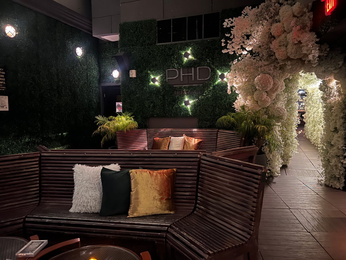PHD Terrace Dream Midtown seating and flowers