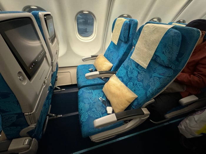 SriLankan DOH CMB A330 300 economy row 27 side SriLankan DOH CMB A330 300 economy row 27 side
