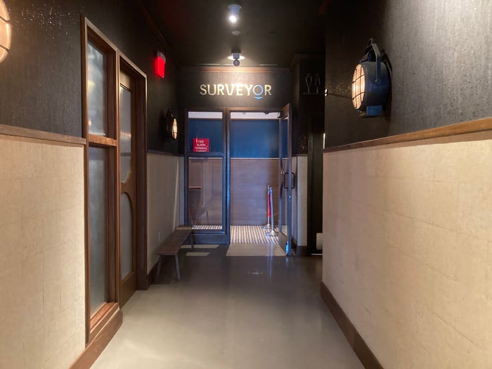 Thompson Washington DC Surveyor restaurant entrance Thompson Washington DC Surveyor restaurant entrance